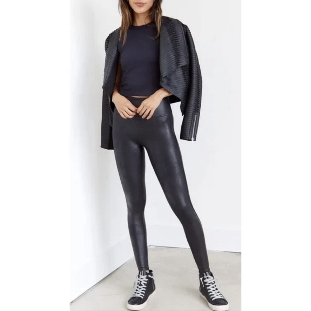 Spanx Faux Leather Leggings Petite Medium Black High Rise Shaping NWT $98